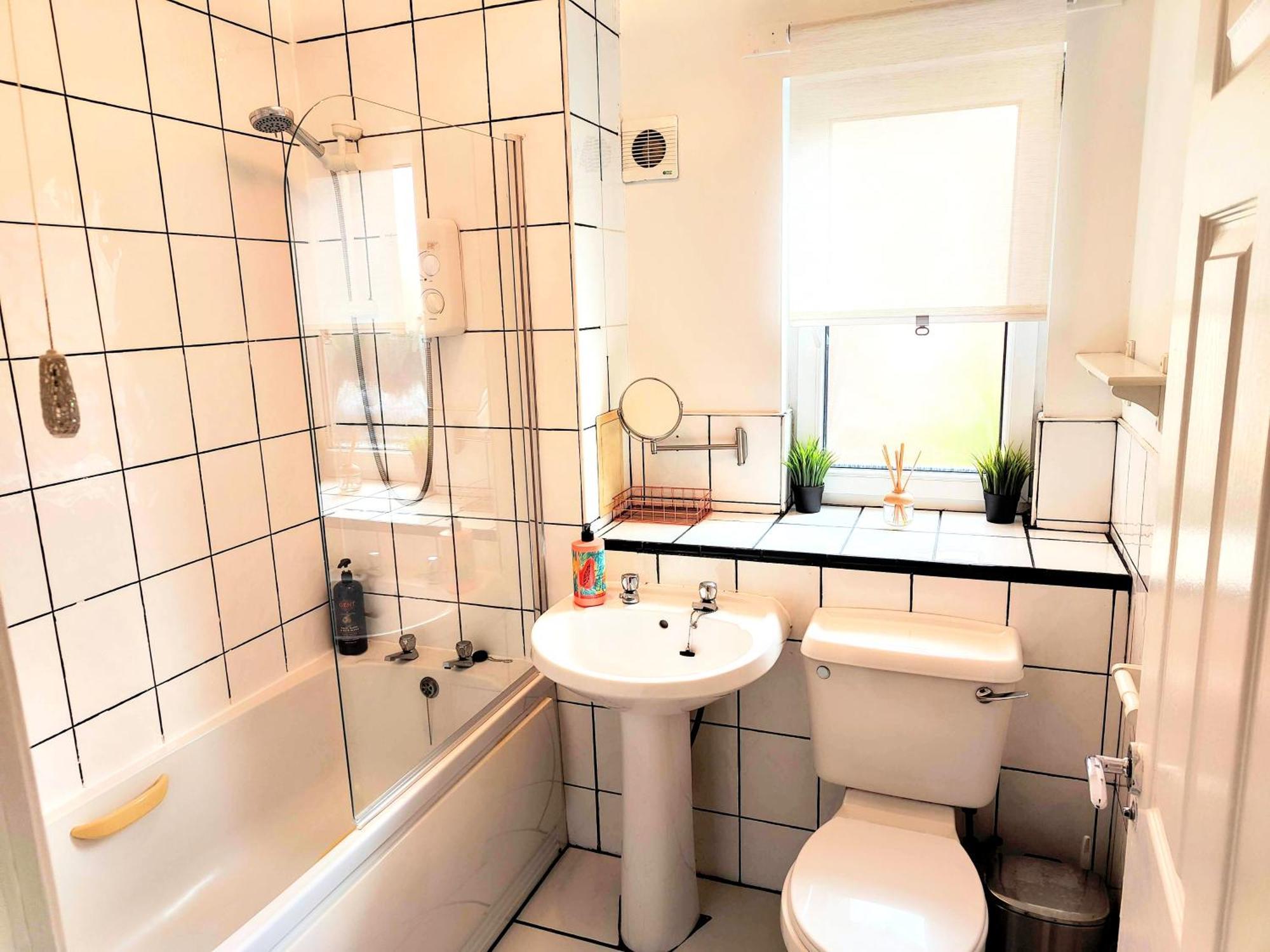 La Casita, Quarry - 2 Bedroom Entire Apartment With Free Parking Глазго Экстерьер фото